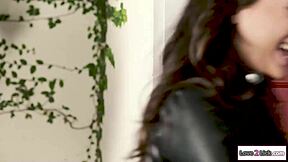 Petite brunette stalker rims hairy lesbian beaver hard!