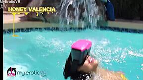 18yo honey valencia, you soaking wet in vr yet?