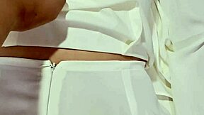 A BEAUTIFUL VIETNAMESE LADY IN TRADITIONAL ATTIRE OUTDOOR HANDJOB ORGASM