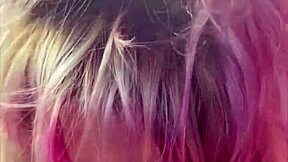 Pretty hooker kneels sucks dick car backseat cum mouth 😈💦