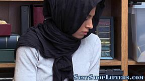 muslim teen got her face blasted by that cop