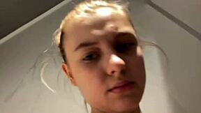 Blonde BBW risks orgasm fucking in public gym