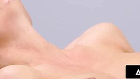 kenzie reeves squirts all over her milf doc's face