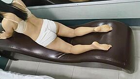 workout on this sex chair got me so horny 💦🍑