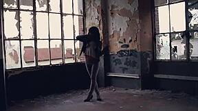 hey ariel rebel, wanna get up close?