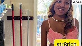 damn houston ebony queen's ass wrecked outside in snow storm!?