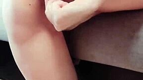 I Cum Hard From Anal Toy Holes