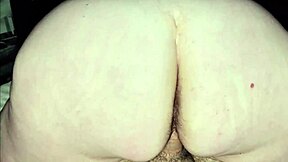 Thick White BBW Milf Spreads Big Butt for Huge Creampie Inside