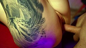 tattooed blonde bitch moans juicy pussy massage deep penetration cumshot