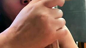 Fiz Boquete No Entregador E Pedi Gozar Na Boca!