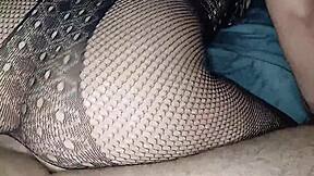 Padrastro Fills All Holes in Stepmom's Christmas Gift