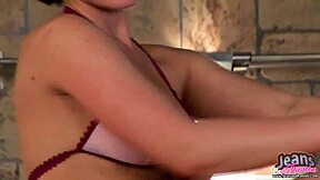 i'm the tight jeans neighbor girl craving cock