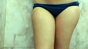 hot gf fingers her tight pussy so good 😍💦🔥