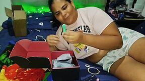 gordita latina masturbates her huge pussy and fat ass with dildo