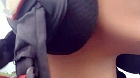 latina tatuada no taxi da moto taxista... ele fodeu minha buceta e cu gostoso!