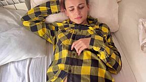 Stepsister craves morning fuck from me early