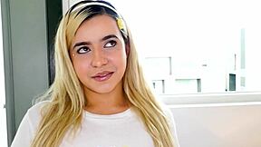 Ivonna Winter's No-Hands POV Blowjob Cum Swallow