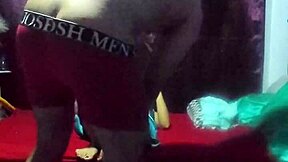 comer a esta nalgona deliciosa en mi cuarto roommate