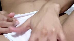 woke up horny and rubbed to a sweet morning orgasm 😊