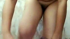 Hot Indian girl fingers in bath 💦 hindi dirty talk!