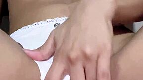 woke up horny and rubbed to a sweet morning orgasm 😊