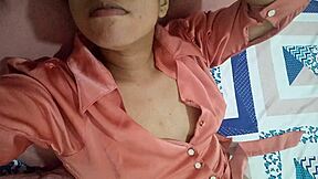 young mexican teen sells her juicy pussy in homemade bedroom video for pesos