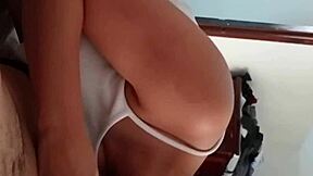 la maestra de yoga me invitó a desayunar y acabamos follando con emojis 🔥🍑💦 cowgirl doggystyle cumshot
