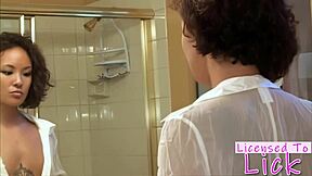 Jandi Lin's Hawaiian Babe Lips Devour Sweet Girl Pussy!