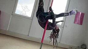 watch me dance on this pole baby