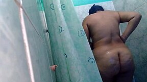 Home from work, hot bath turns into big pussy masturbation orgasm 😍🛁💦