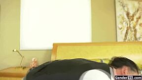 bet you can't handle teen latina tranny itzel saenz bareback ass pounding??