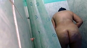Home from work, hot bath turns into big pussy masturbation orgasm 😍🛁💦