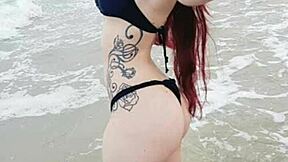 check out diana zambrozuski's hot bikini lomotif vibes