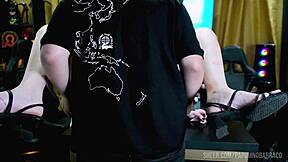 caiu de boca na buceta peluda da victoria camargo... gemeu alto demais no podcast! 😋