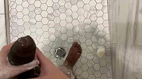 stepsister sneaks into stepbro shower for handjob fun?