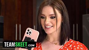 wanna join our family 3some pussy feast?