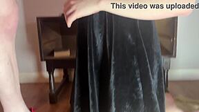 stepdaughter stuck? stepdad's big cock fucks throats fingers her deep 😈🍆💦