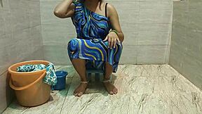 stepmom's cleaning clothes but lets stepson deepthroat fuck her wet mommy pussy!