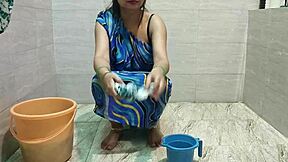 stepmom's cleaning clothes but lets stepson deepthroat fuck her wet mommy pussy!