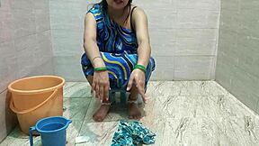 stepmom's cleaning clothes but lets stepson deepthroat fuck her wet mommy pussy!