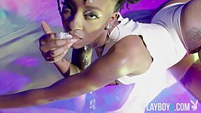 damn this big booty ebony teen's curvy body naked and ready
