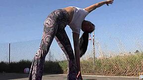 hey those sexy yoga pants on her during workout got me hard