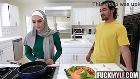 wtf, hijabi stepmom kitty valance fapping—rico hernandez catches her?
