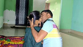 Newlywed Desi bhabhi craves wild rough pounding from horny delivery guy