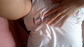 😘 sweet latina teen's huge clit and puffy lips drip as she fingers and squirts wildly!! 💦🔥