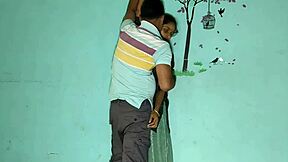 Newlywed Desi bhabhi craves wild rough pounding from horny delivery guy