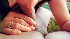 damn janvibhabhi's closeup blowjob and pussy licking leads to her screaming in rough indian creampie fuck