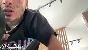 Novinha da favela can't handle that huge dick in her tight spot