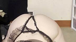 Goth Fat Ass Teen Spreads And Shakes For Your Eyes!