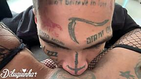 Novinha da favela can't handle that huge dick in her tight spot